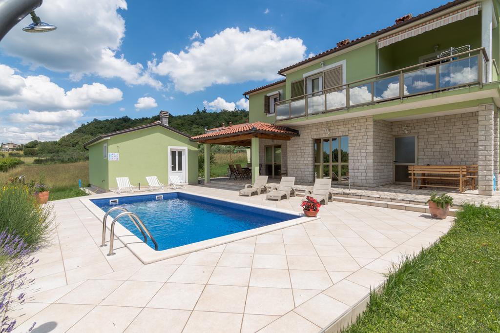 Apartments Cekada Labin  Exterior photo