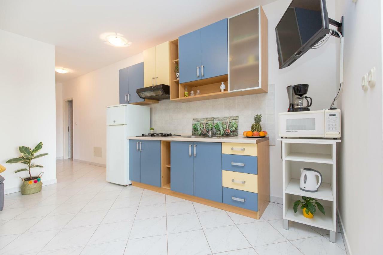 Apartments Cekada Labin  Exterior photo