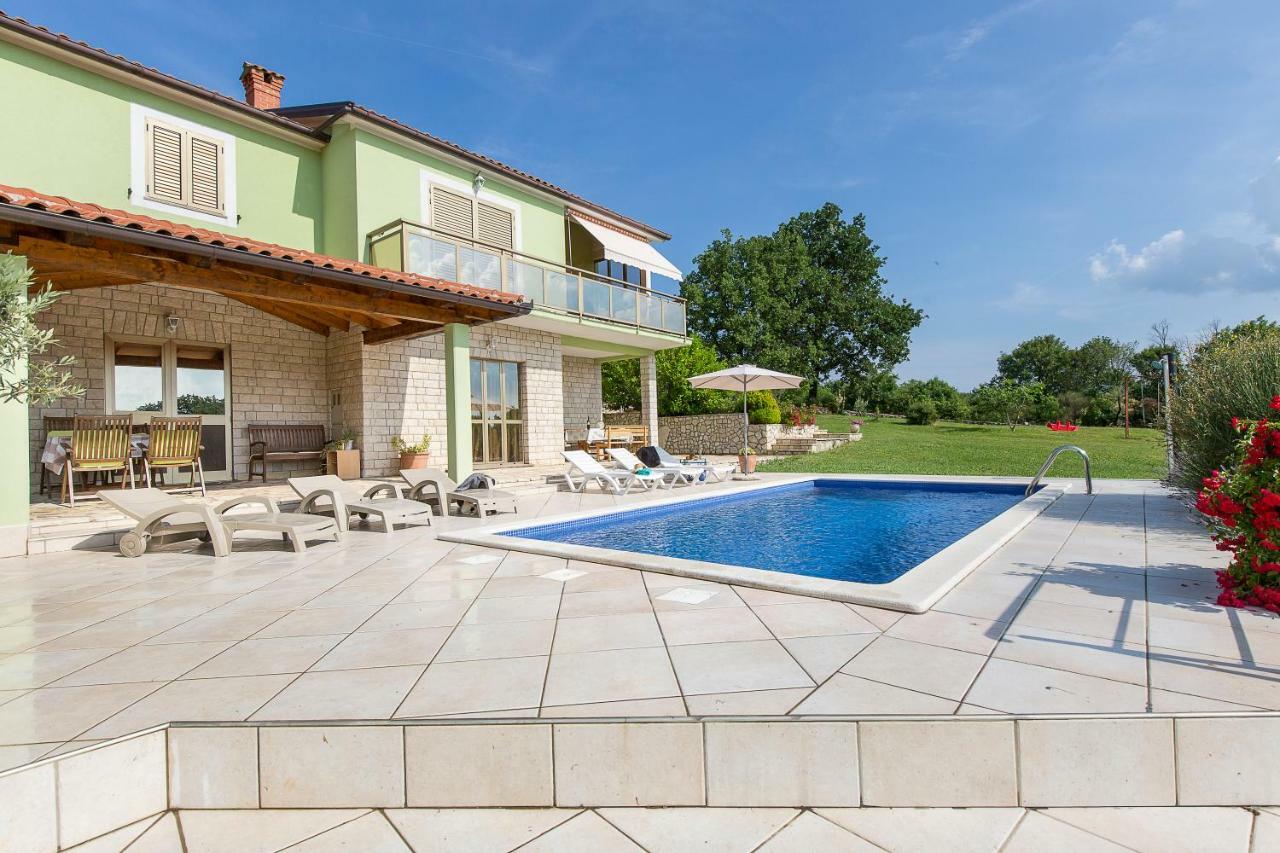 Apartments Cekada Labin  Exterior photo